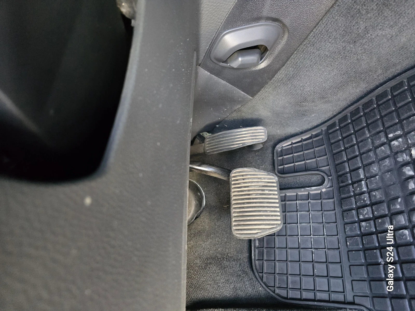 Volvo V70 2.4 D5 | Mobile.bg   11