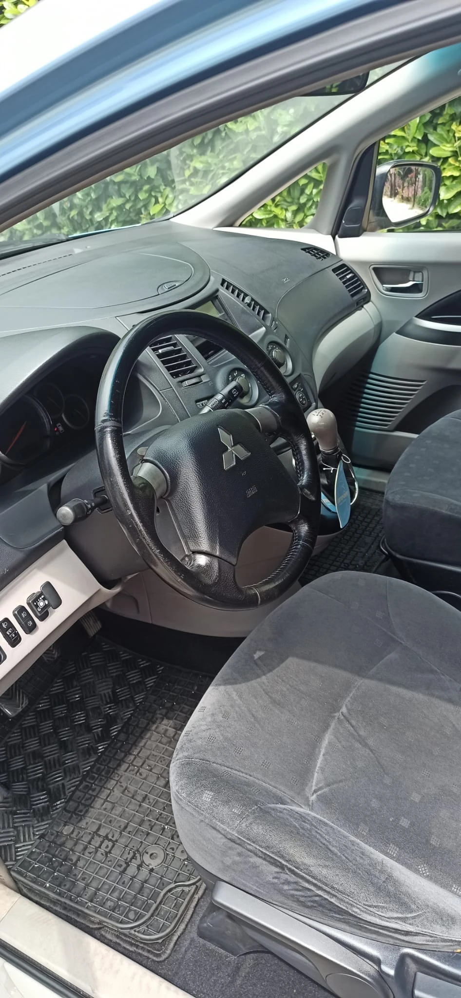 Mitsubishi Grandis  - изображение 3