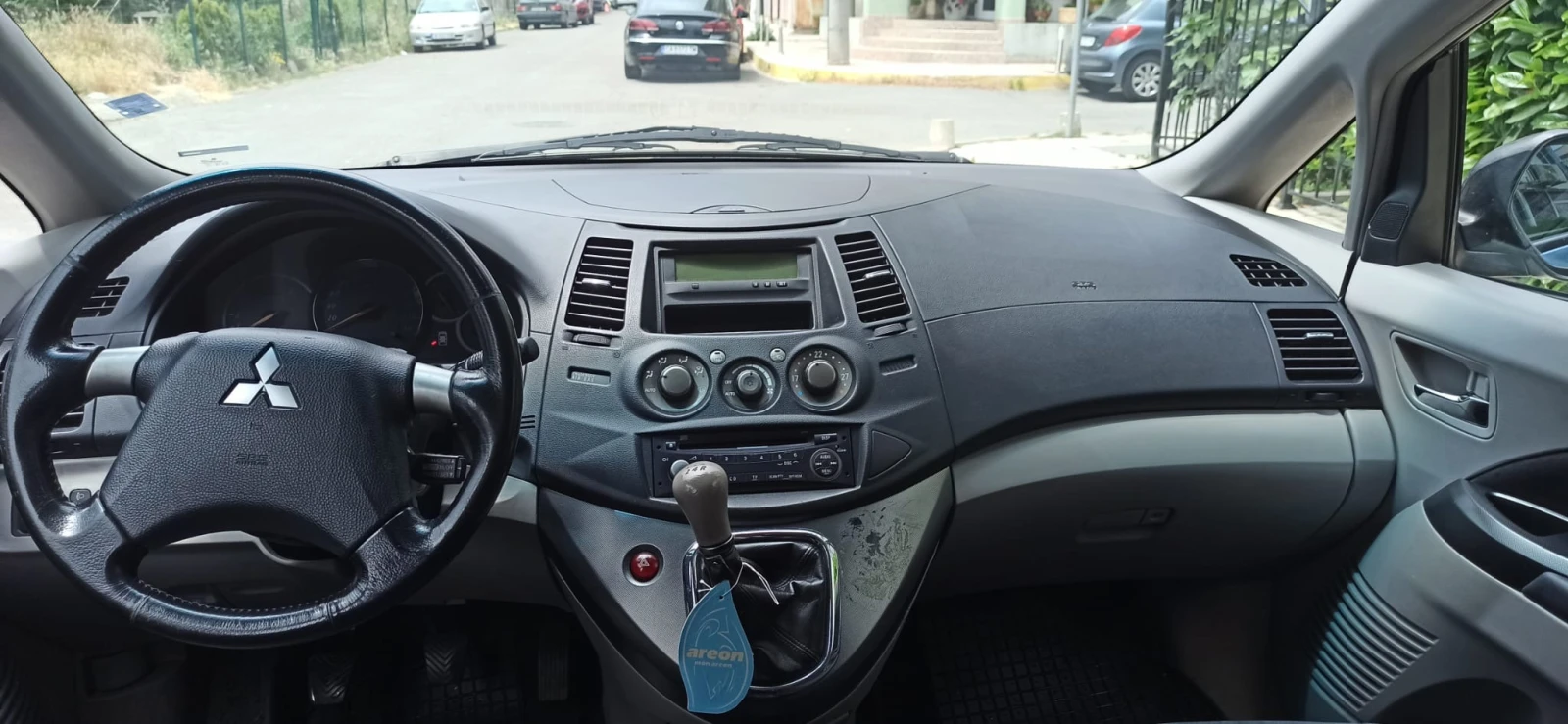 Mitsubishi Grandis  - изображение 4