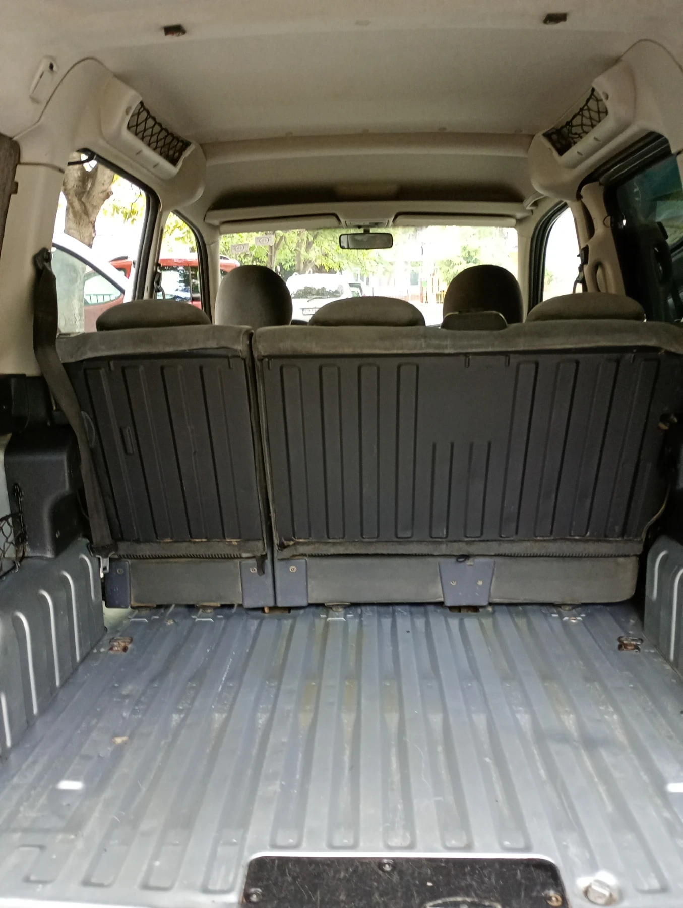 Citroen Berlingo 2.0 HDI 90HP Multispace Klima - изображение 10