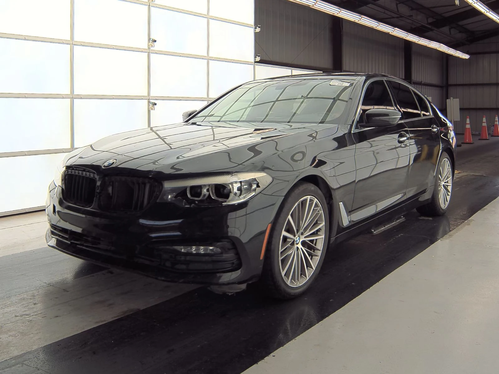BMW 530 * SPORT LINE* Park Distance Control*  - изображение 2
