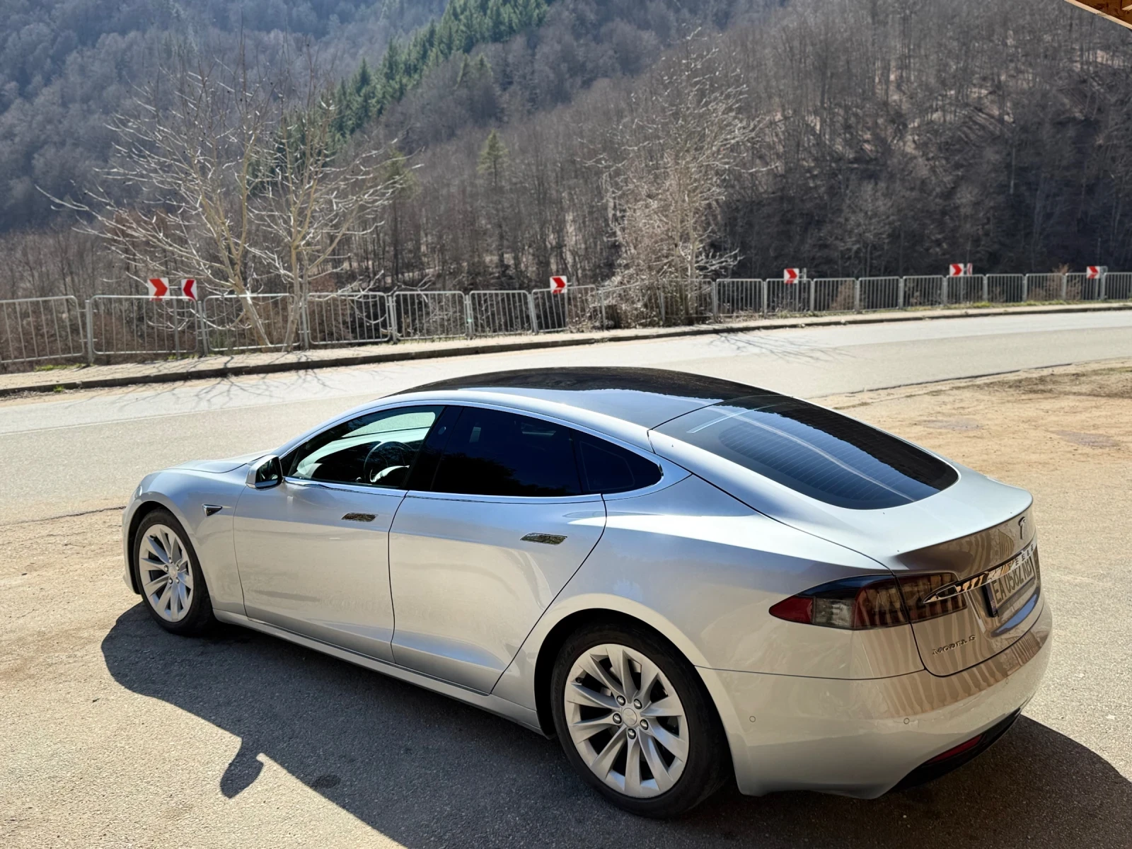 Tesla Model S  - изображение 6
