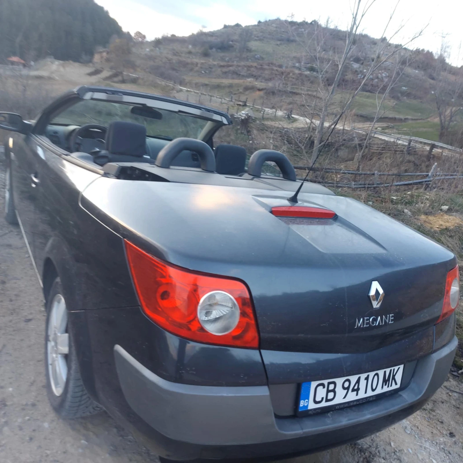 Renault Megane 1.6 - изображение 5