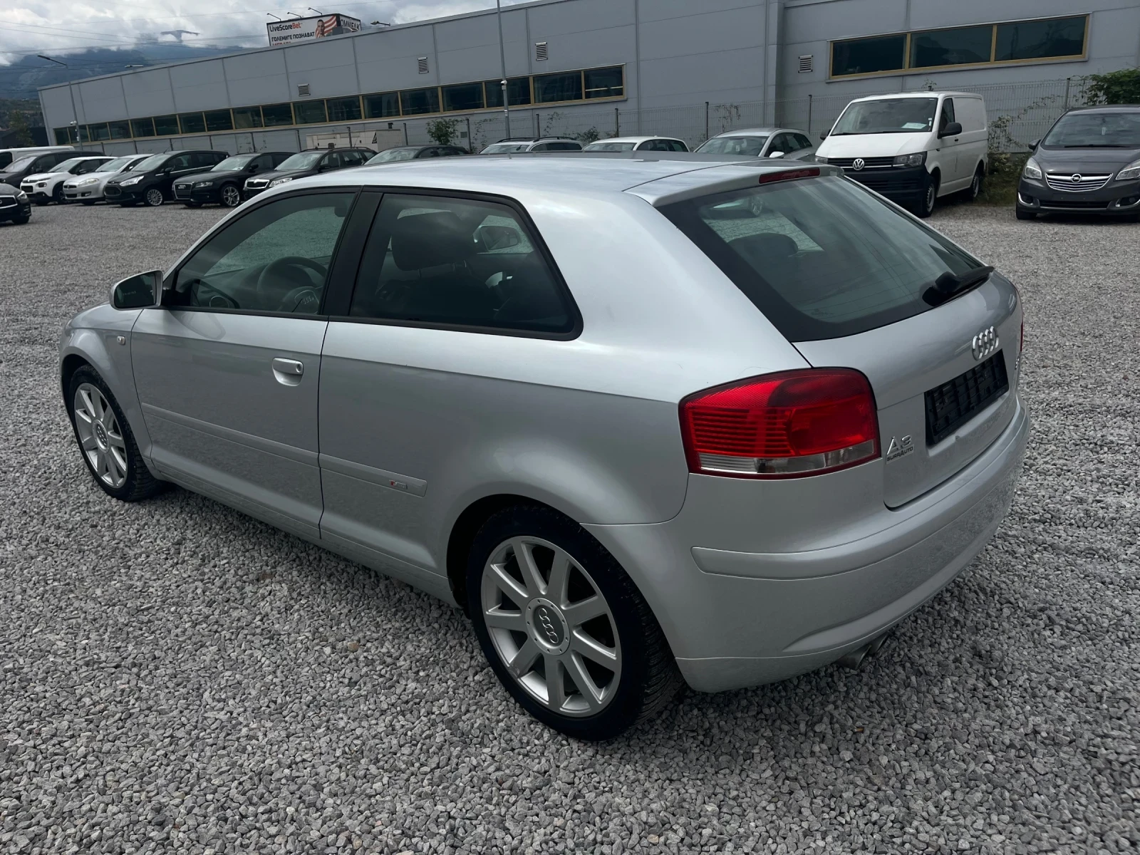 Audi A3 2.0TDI-170k.c. S-line - изображение 4