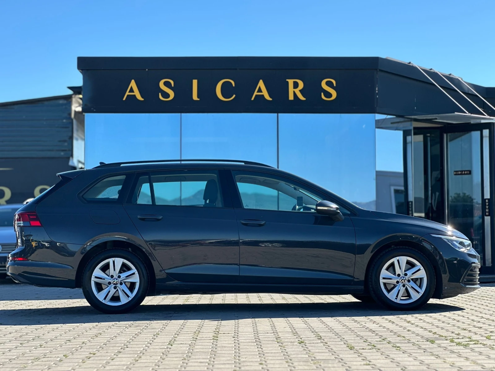 VW Golf / VARIANT LIFE / 2.0 TDI / FACE / TOP / - изображение 6