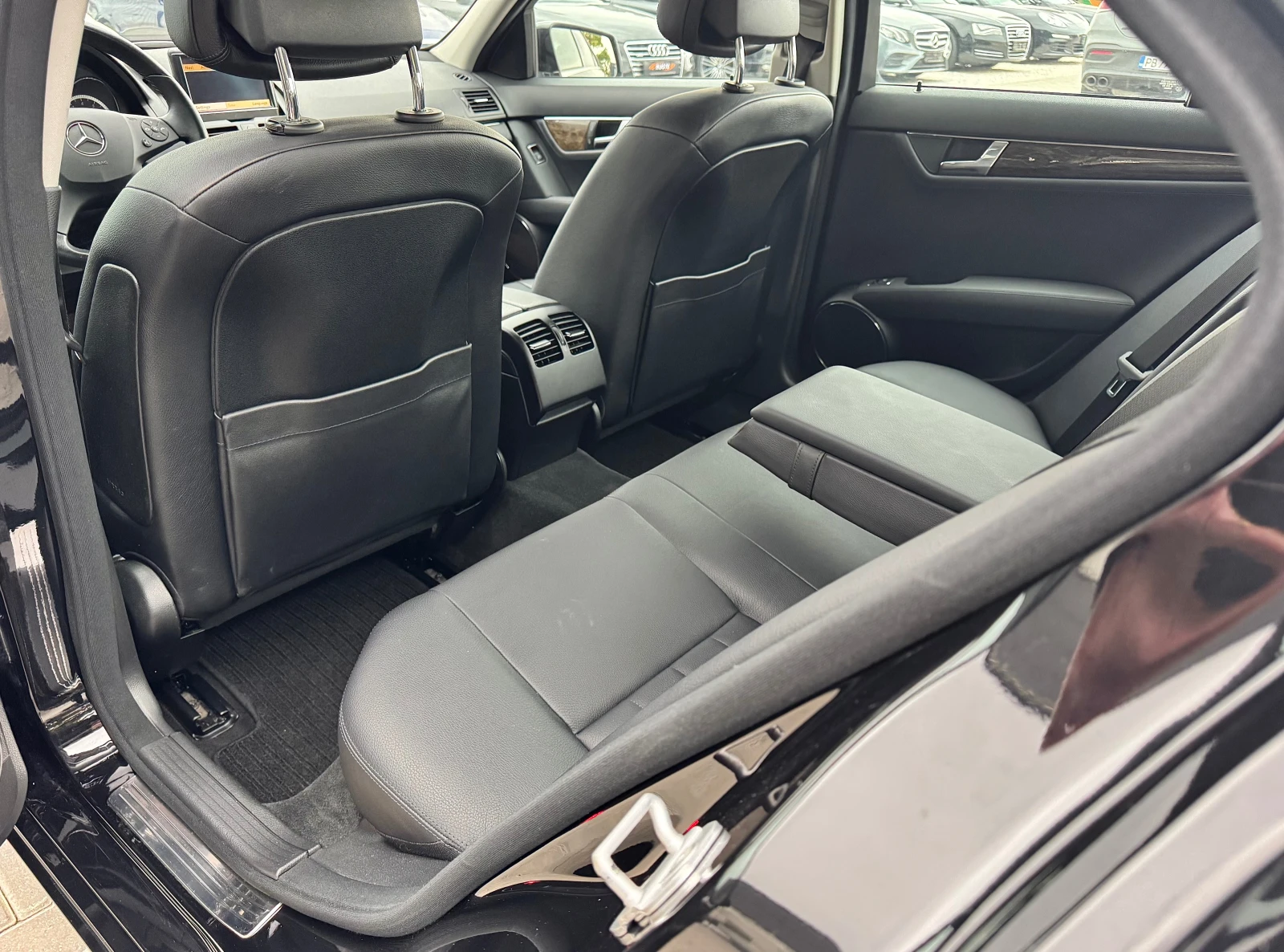 Mercedes-Benz C 300 i 4Matic /Navi | Mobile.bg   13