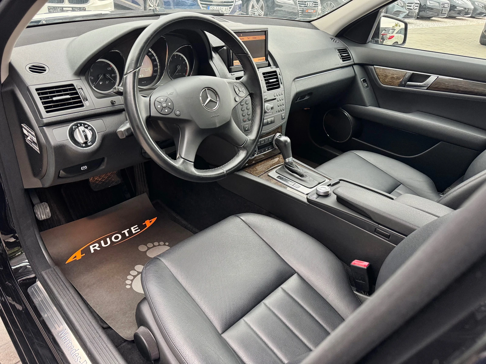 Mercedes-Benz C 300 i 4Matic Подгрев/Navi - изображение 8