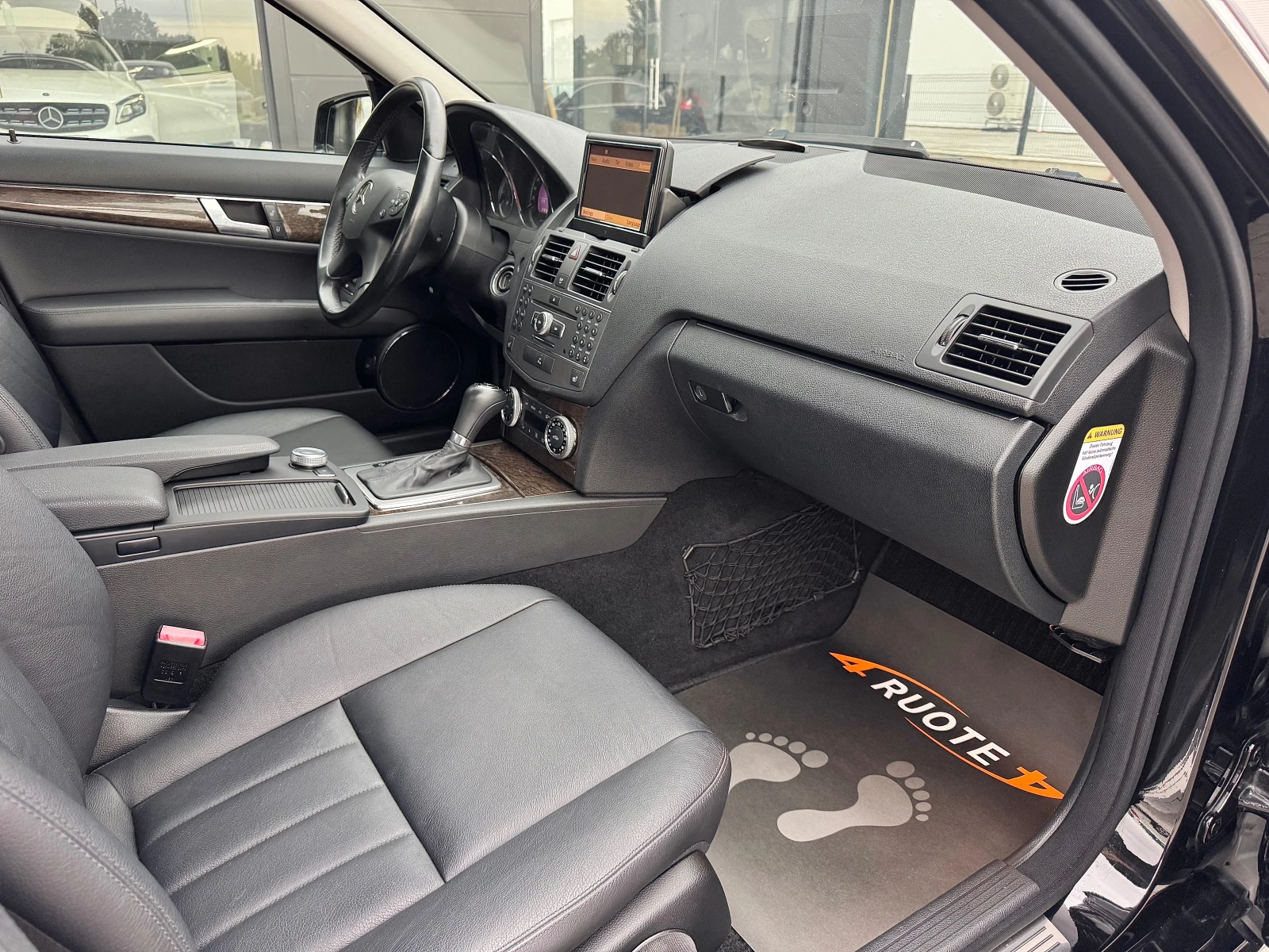 Mercedes-Benz C 300 i 4Matic Подгрев/Navi - изображение 10