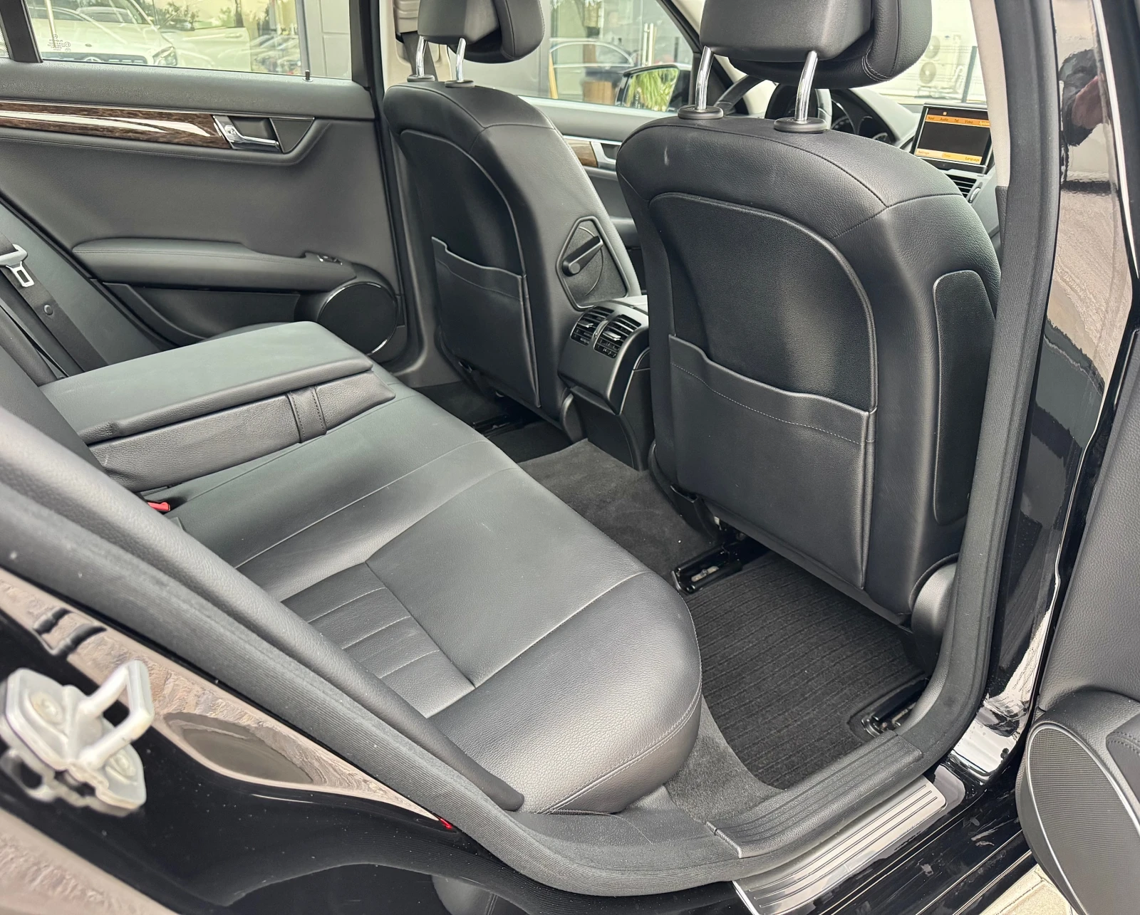 Mercedes-Benz C 300 i 4Matic /Navi | Mobile.bg   14