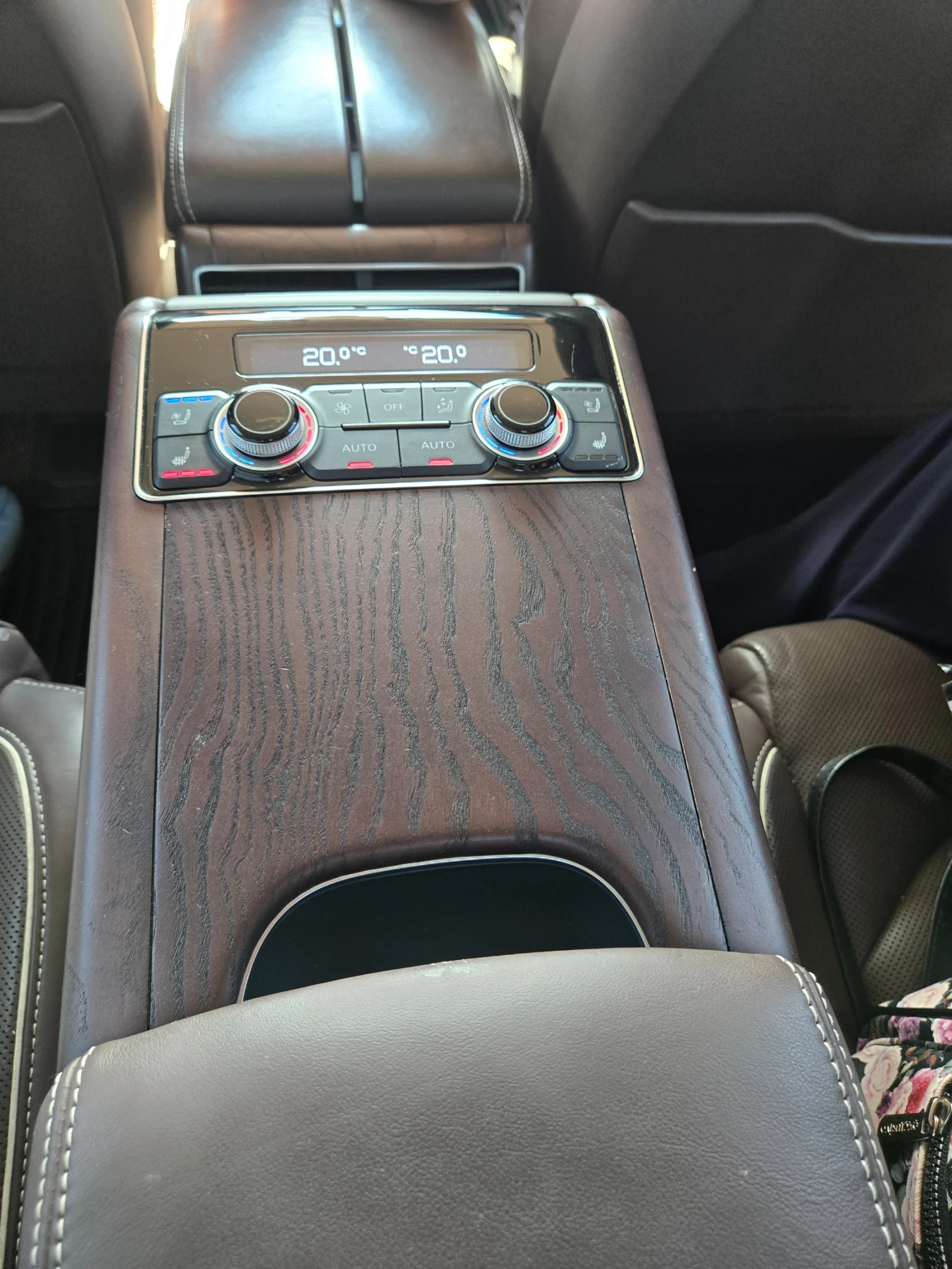 Audi A8 4.2tdi 351 k..   | Mobile.bg   13