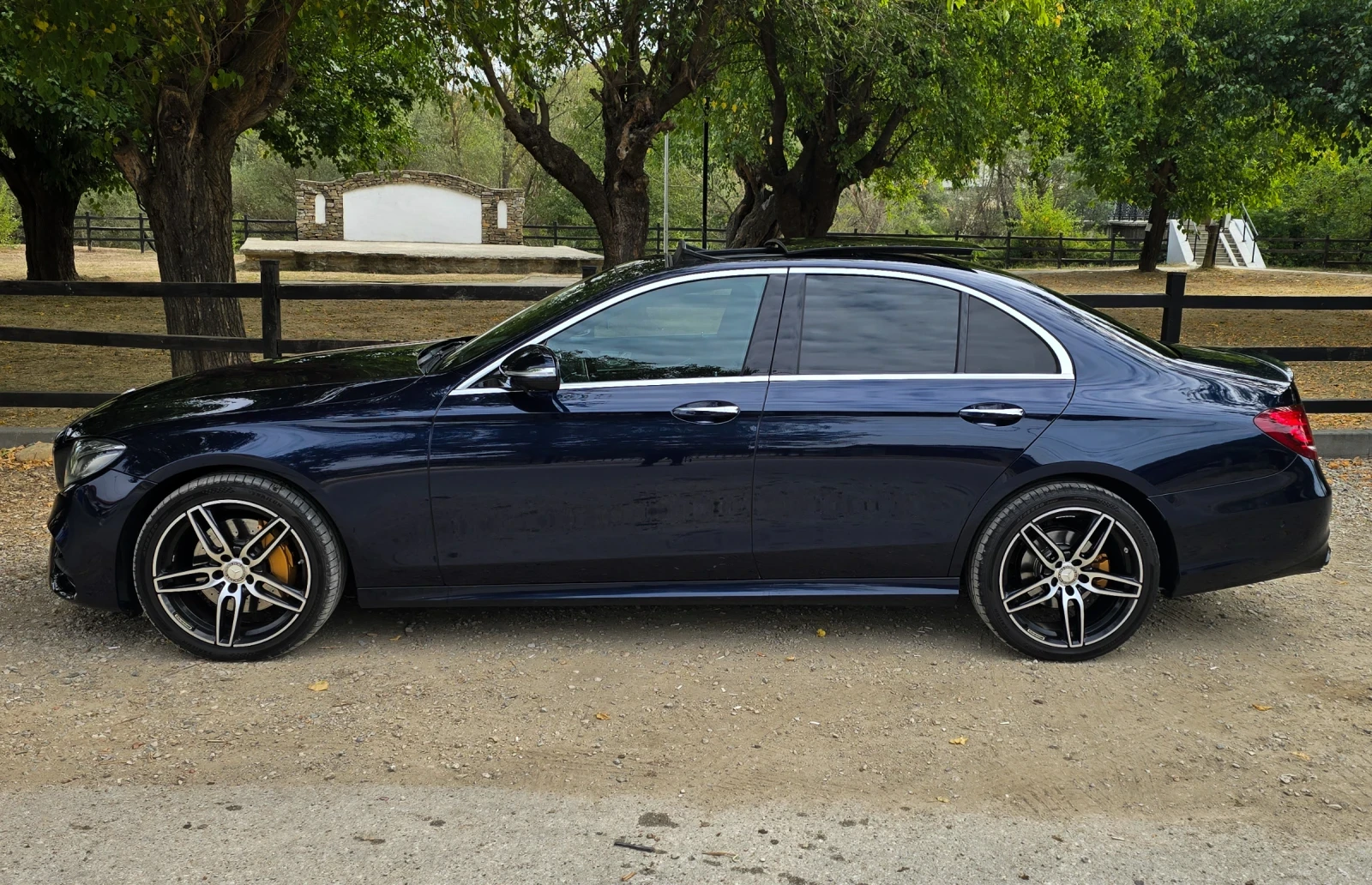 Mercedes-Benz E 220 Multibeam* Digital* CAM360* BURMESTER* PANORAMA  | Mobile.bg   7