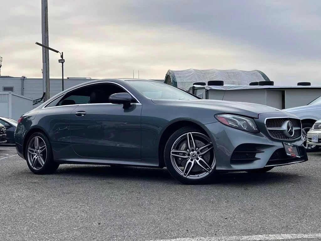 Mercedes-Benz E 400 AMG* ДИСТРОНИК* 360 CAM* ПАМЕТ* BURMESTER* ПАНОРАМ - изображение 2