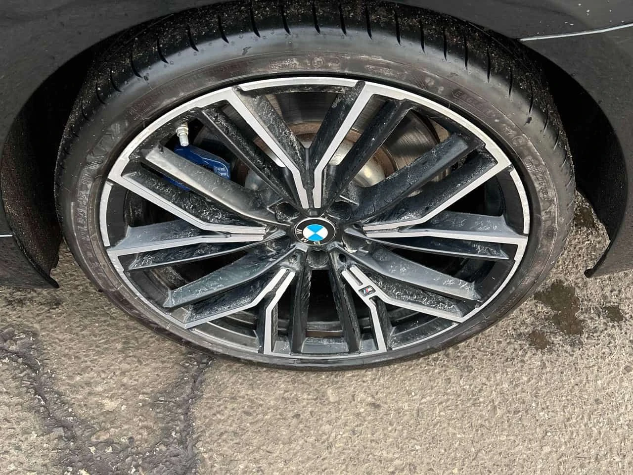 BMW 550 M550i xDrive  CARFAX | Mobile.bg � ����������� 11
