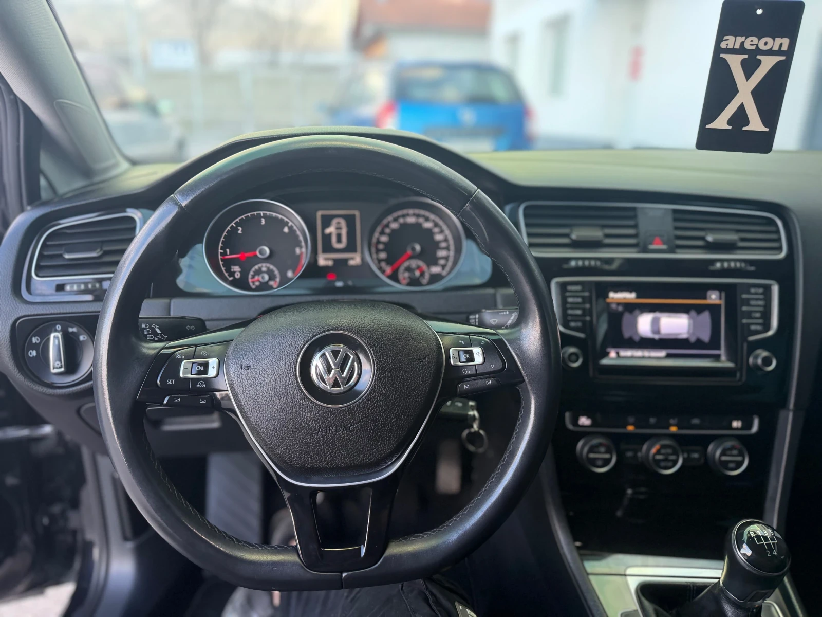 VW Golf 1.6~TDI~, снимка 12 - Автомобили и джипове - 53783380