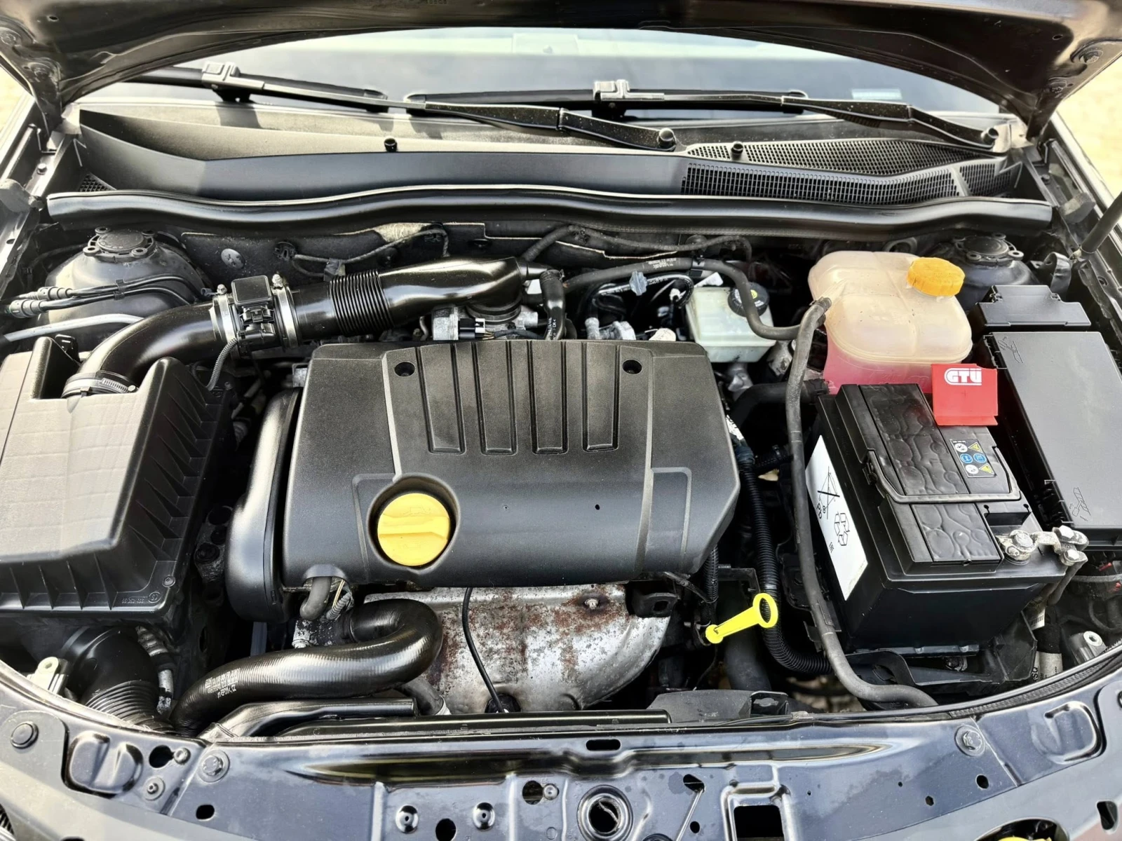 Opel Astra 1.8 GTC, снимка 16 - Автомобили и джипове - 53709634