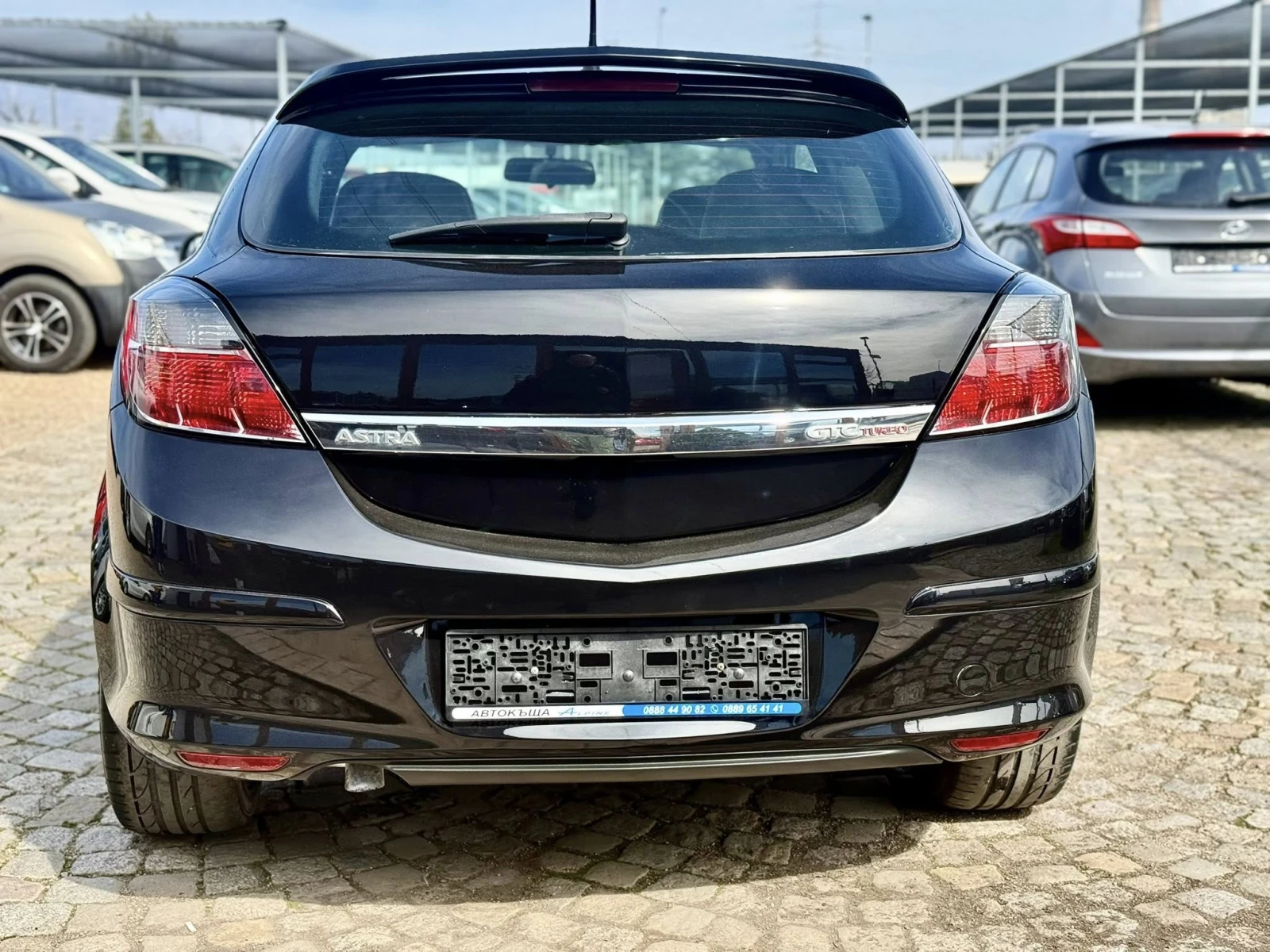 Opel Astra 1.8 GTC, снимка 4 - Автомобили и джипове - 53709634