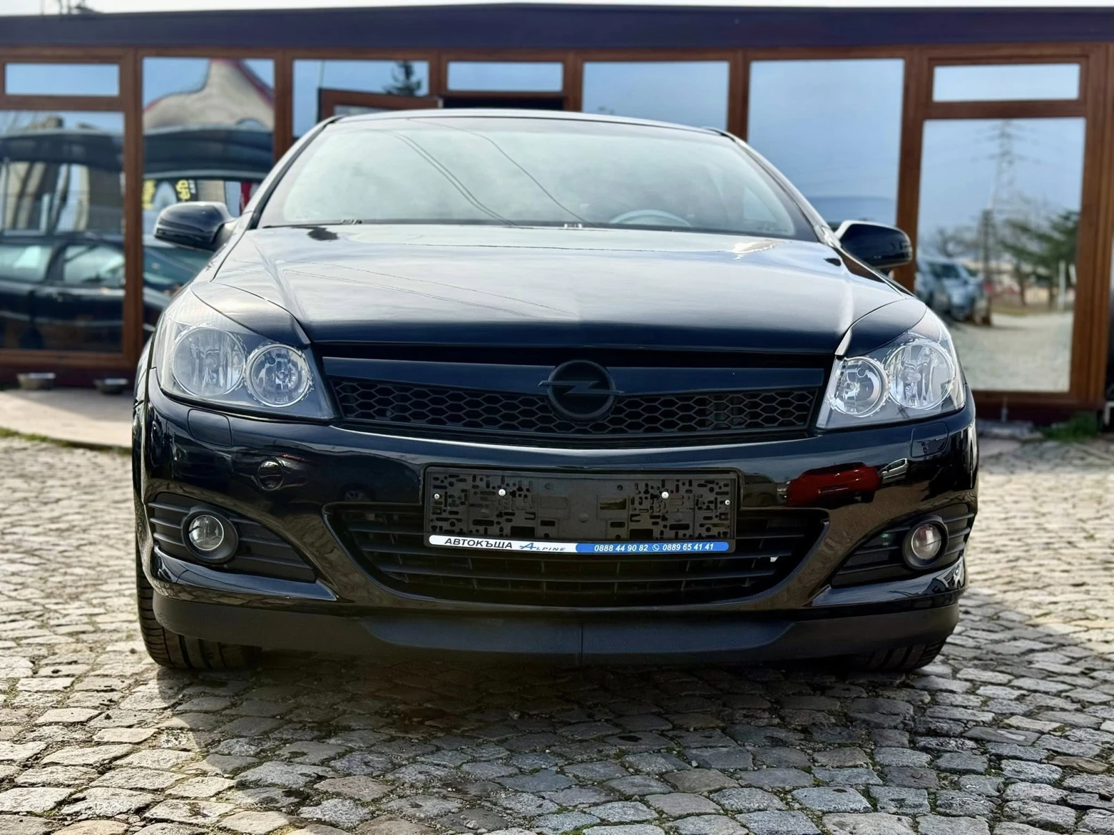 Opel Astra 1.8 GTC, снимка 8 - Автомобили и джипове - 53709634