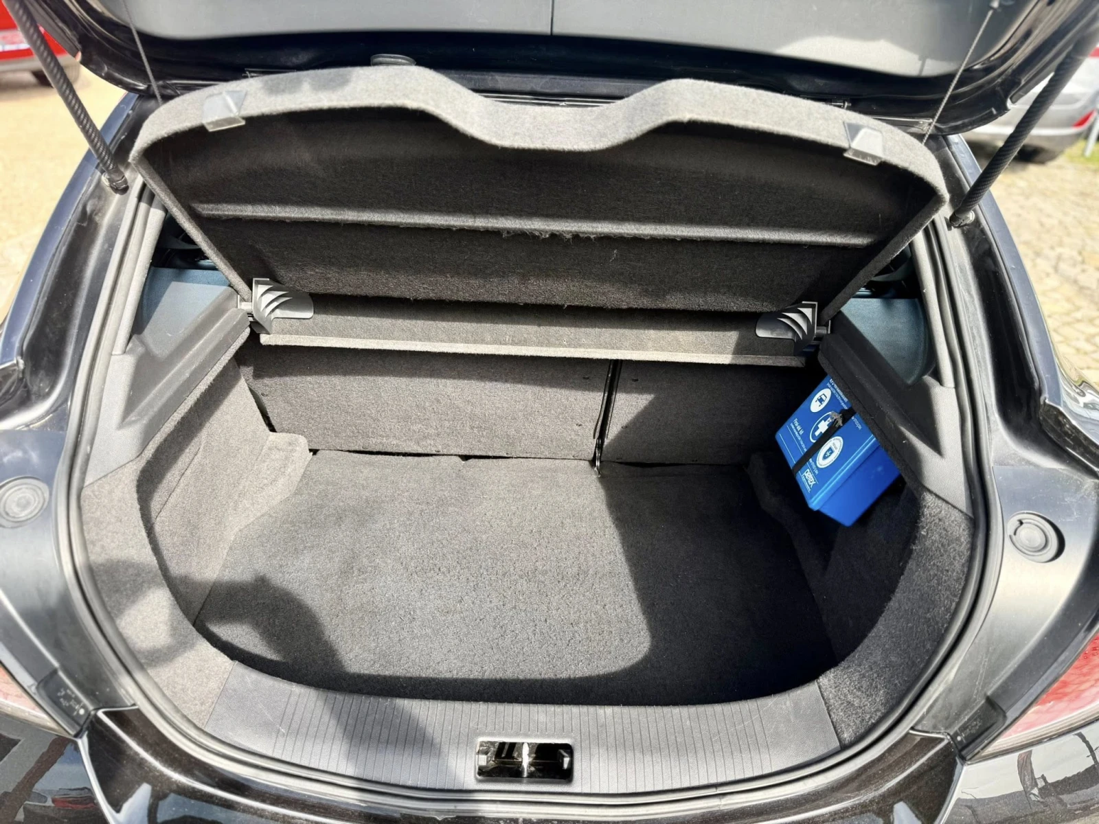 Opel Astra 1.8 GTC, снимка 15 - Автомобили и джипове - 53709634