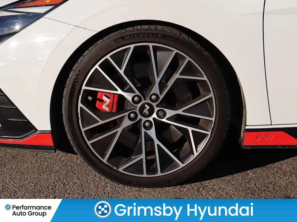 Hyundai Elantra * Manual | 2L Turbo | BOSE | Sunroof | Bluelink *  - изображение 6