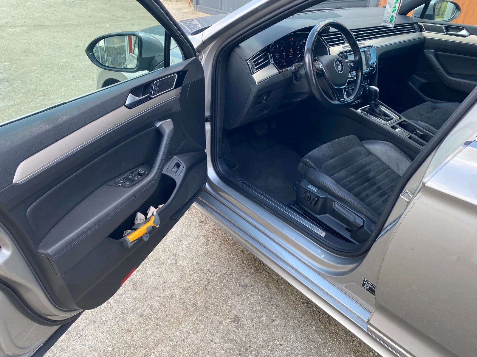 VW Passat R Line, снимка 8 - Автомобили и джипове - 54206203