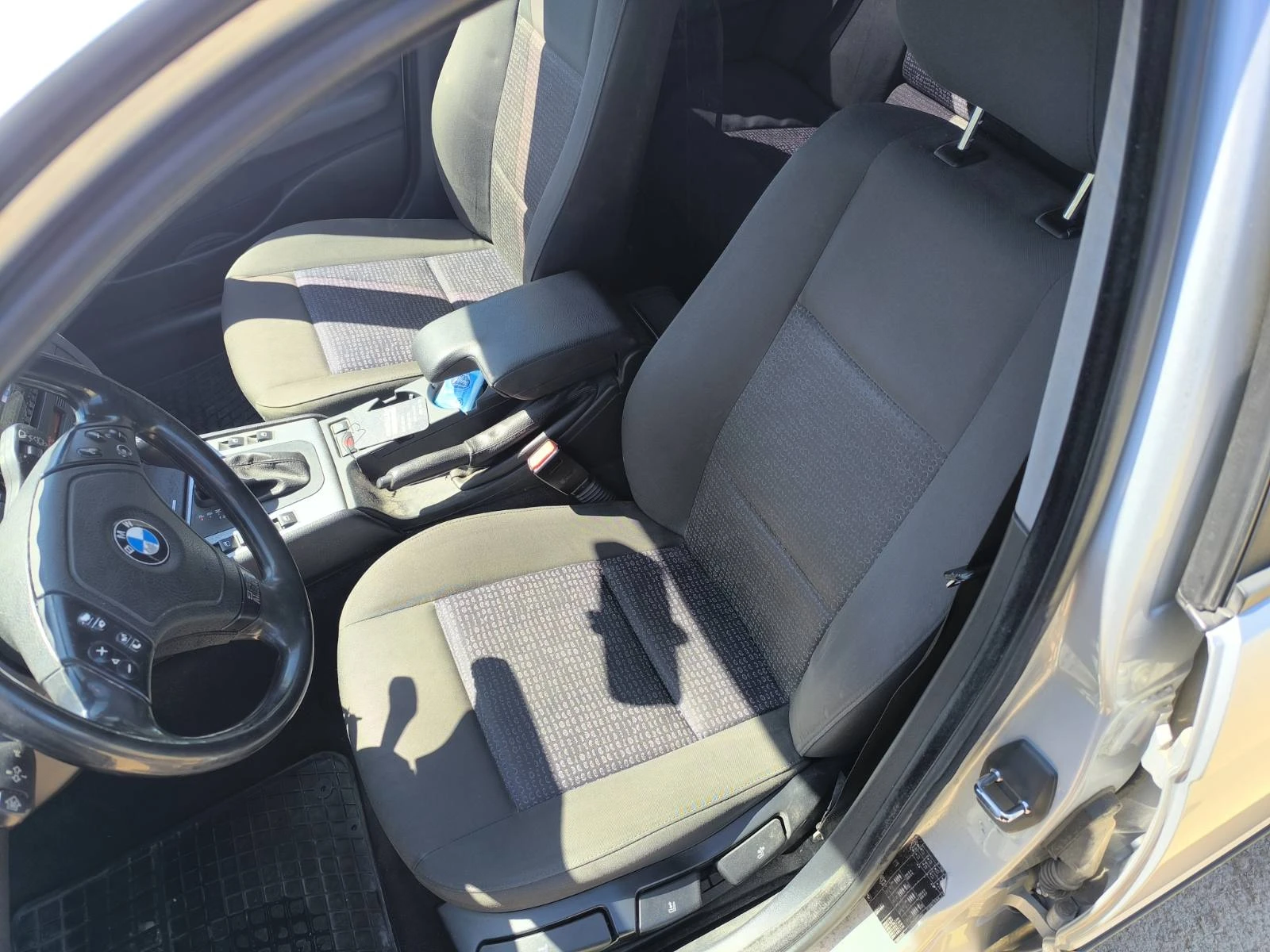 BMW 320 320D Auto 150, снимка 6 - Автомобили и джипове - 54318351