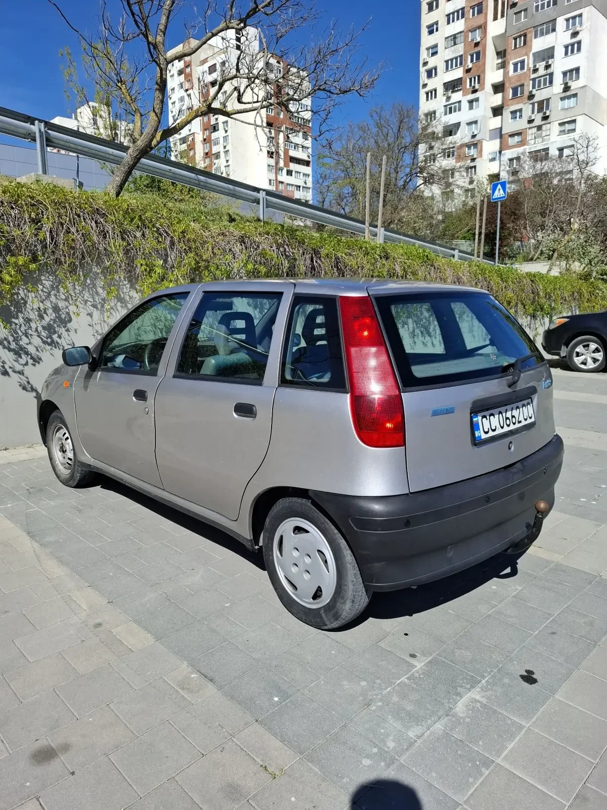 Fiat Punto 1.1, 46000км РЕАЛНИ!, снимка 8 - Автомобили и джипове - 54381311