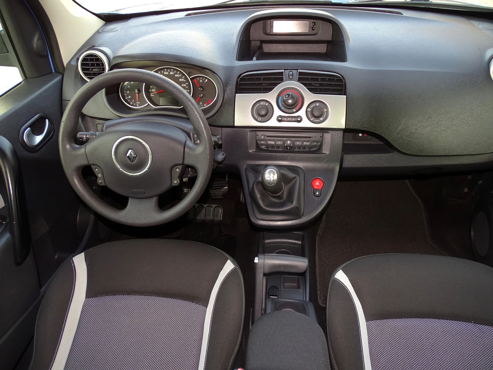 Renault Kangoo 1.5DCI_90 Коня_Белгия_* , снимка 13 - Автомобили и джипове - 55017543