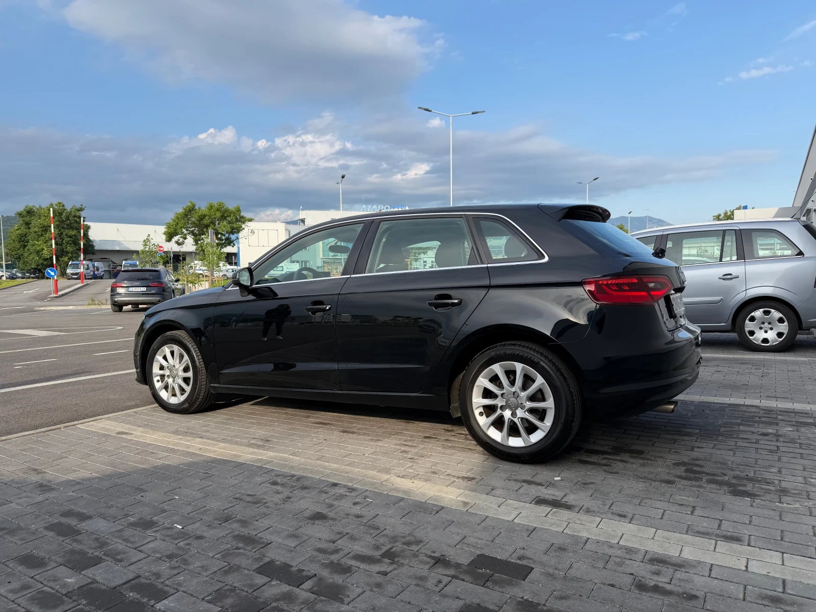 Audi A3 1.6 TDI 105 к.с. 132 000 км РЕАЛНИ, снимка 2 - Автомобили и джипове - 55136770