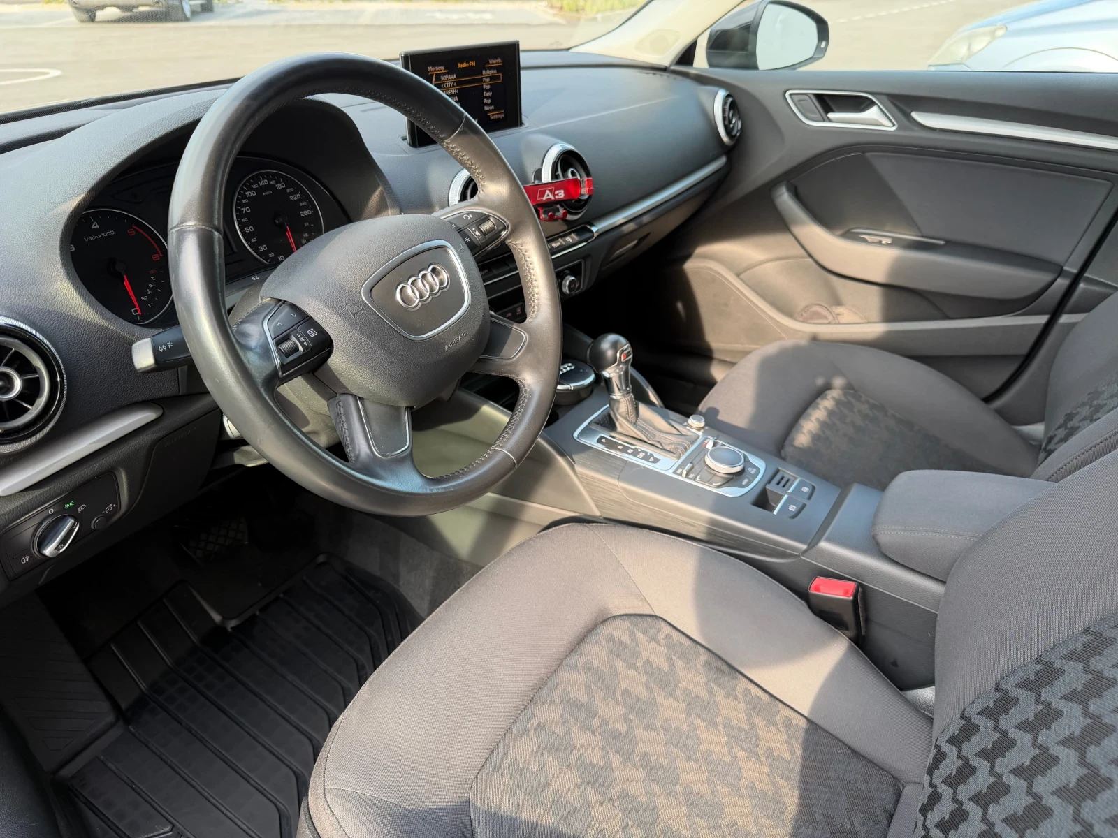 Audi A3 1.6 TDI 105 к.с. 132 000 км РЕАЛНИ, снимка 8 - Автомобили и джипове - 55136770