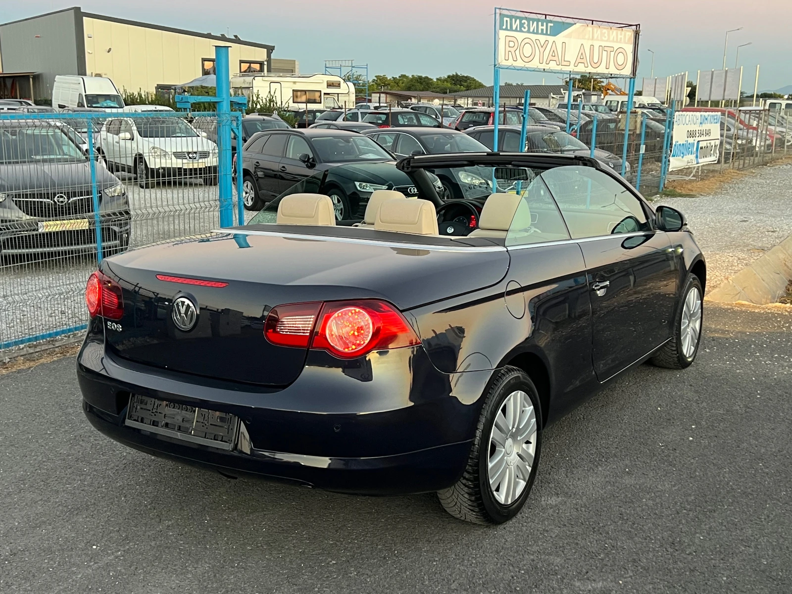 VW Eos ЛИЗИНГ-КОЖА-НАВИ-ДИЗЕЛ-ТОП, снимка 4 - Автомобили и джипове - 55963587