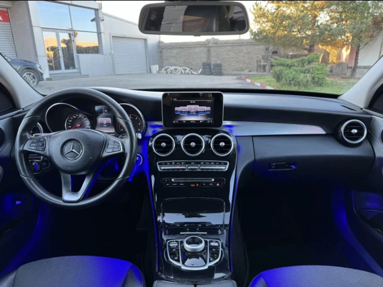 Mercedes-Benz C 220 d FULL AMG PACKAGE 7G TRONIC | НОВИ ГУМИ, снимка 6 - Автомобили и джипове - 56071274