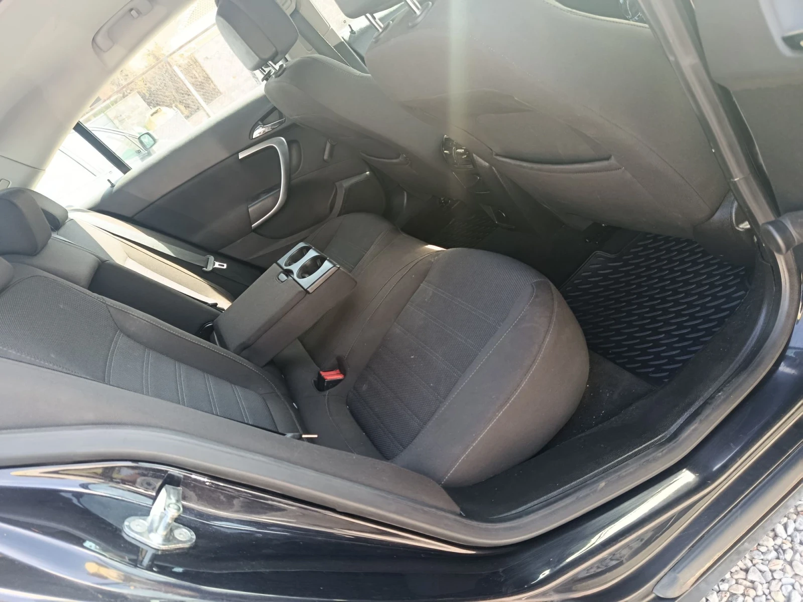 Opel Insignia 2.0 ����� 131 �. | Mobile.bg � ����������� 13