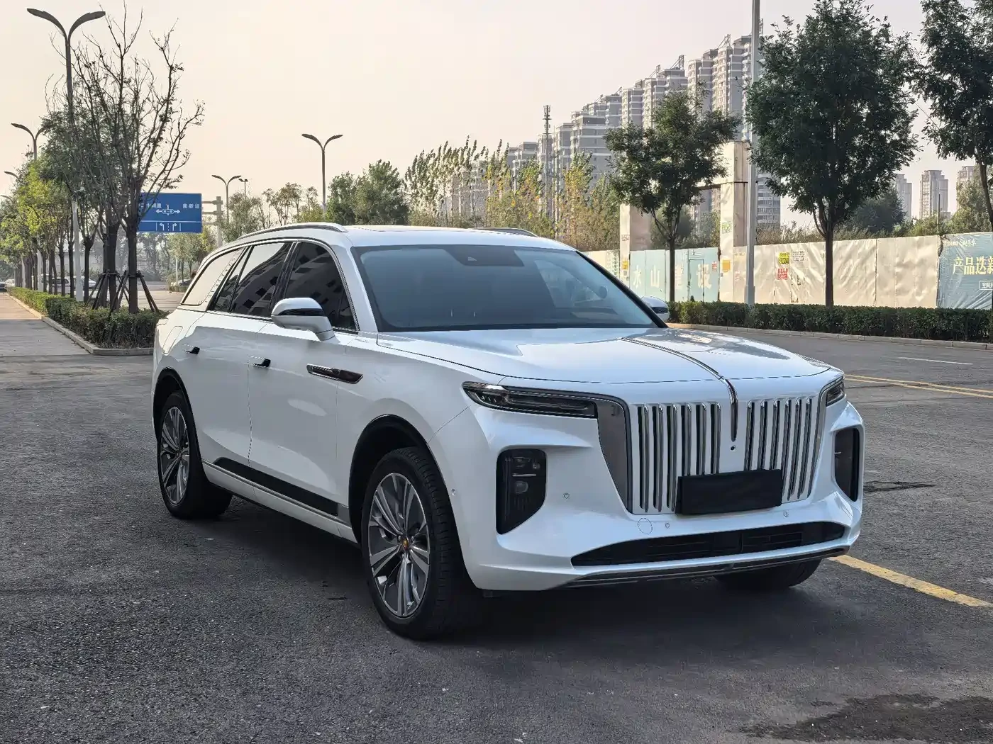 HongQi E-HS9 Flagship Comfort* �����* 360* ��������* ��. ����*  | Mobile.bg � ����������� 6