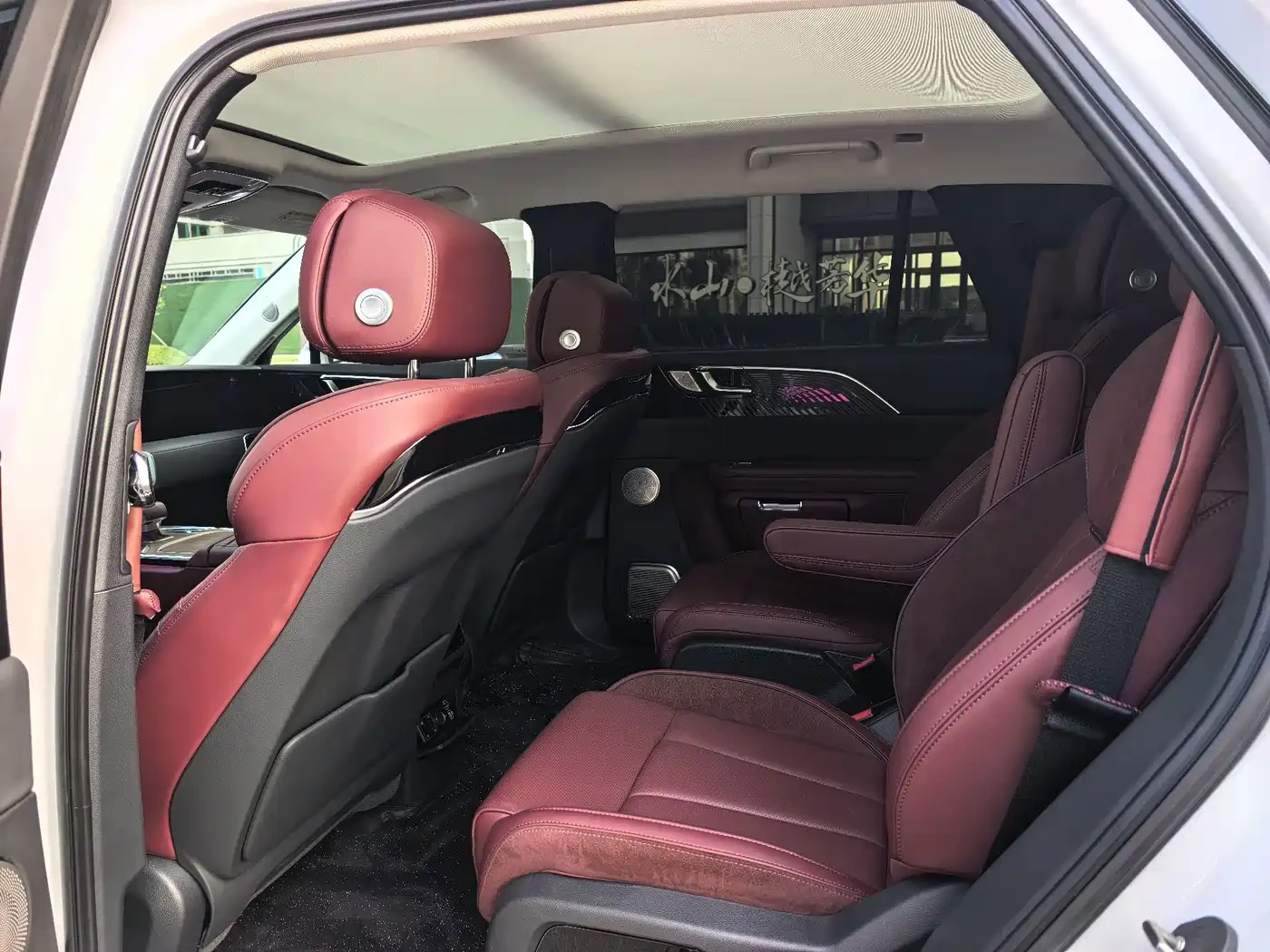 HongQi E-HS9 Flagship Comfort* �����* 360* ��������* ��. ����*  | Mobile.bg � ����������� 13