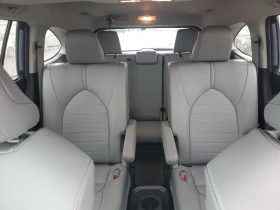 Toyota Highlander XLE  , снимка 10