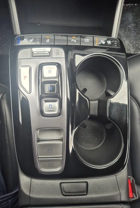 Hyundai Tucson 2.0 cm3 Premium - 47000 лв. - 20967365 12