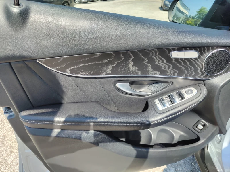 Mercedes-Benz GLC 300 DE AMG Line 4Matic EQ-Power  Plug-in hybrid , снимка 9 - Автомобили и джипове - 51137283