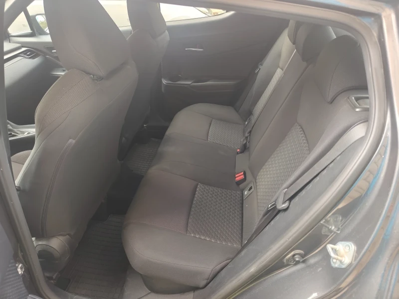 Toyota C-HR 04.2022г 44000км Хибрид във Гаранция, снимка 12 - Автомобили и джипове - 52119066