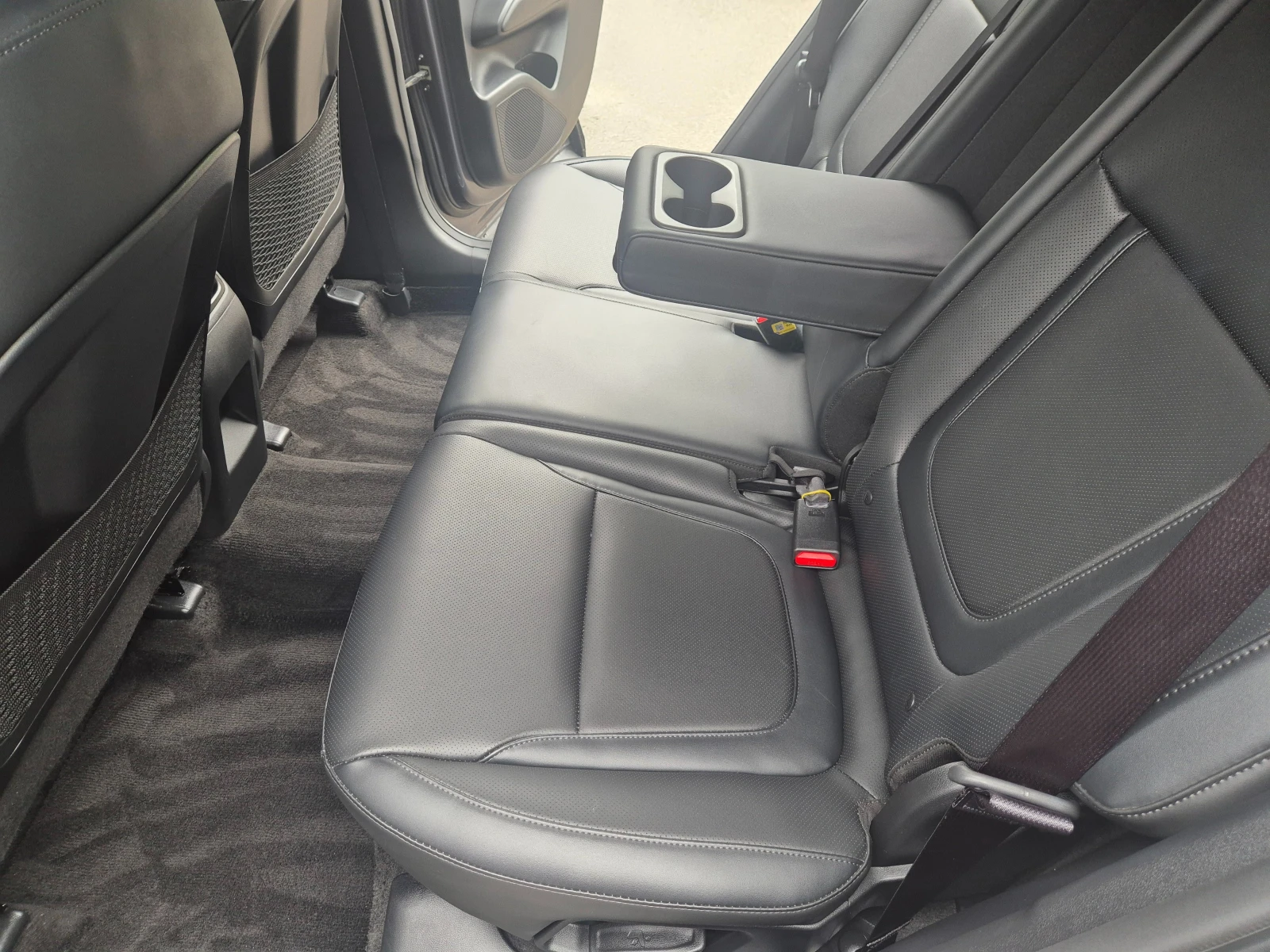 Hyundai Tucson 2.0 cm3 Premium - изображение 6