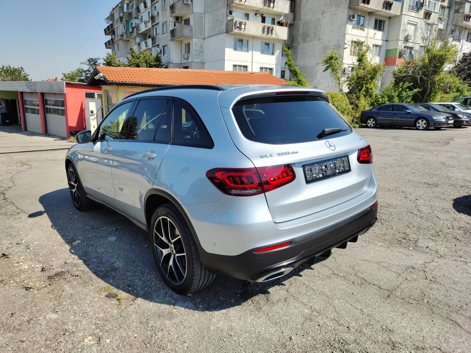 Mercedes-Benz GLC 300 DE AMG Line 4Matic EQ-Power  Plug-in hybrid  - изображение 4