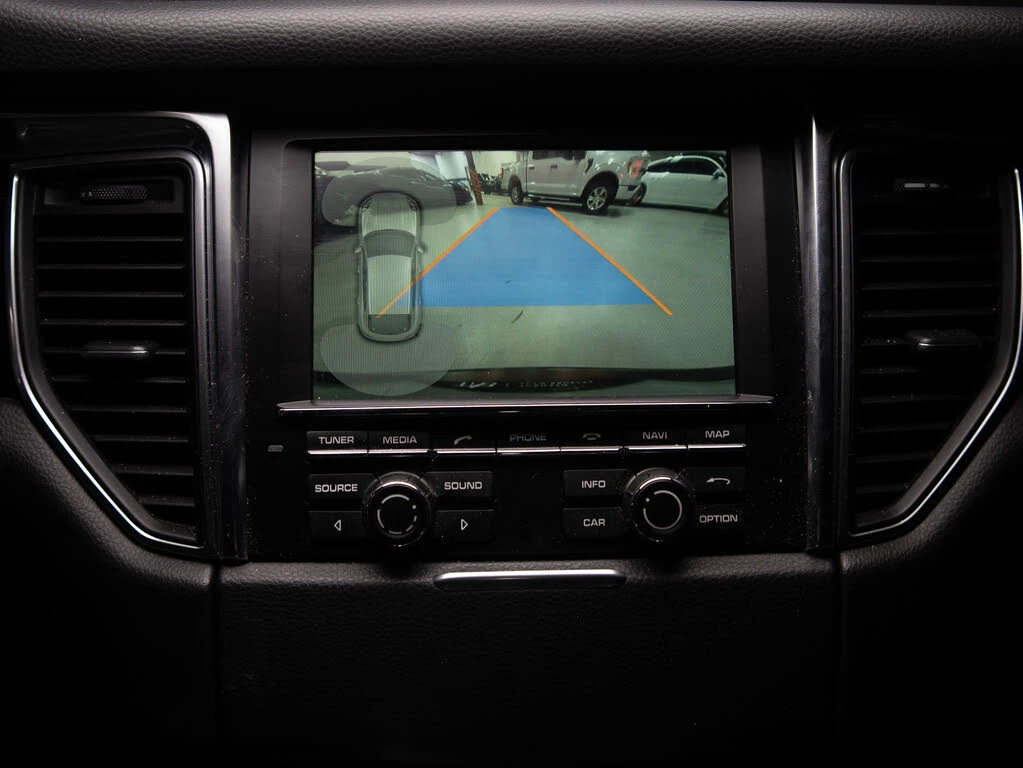 Porsche Macan * xDrive * * HeadUp* AвтоКредит* (ЦЕНА ДО БГ), снимка 12 - Автомобили и джипове - 53916066