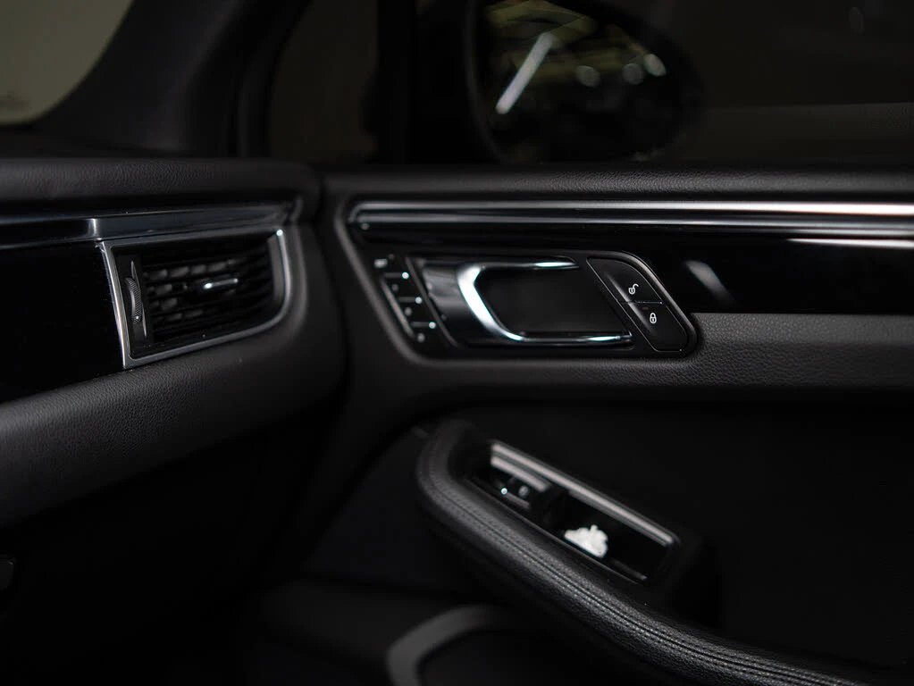 Porsche Macan * xDrive * * HeadUp* AвтоКредит* (ЦЕНА ДО БГ), снимка 14 - Автомобили и джипове - 53916066