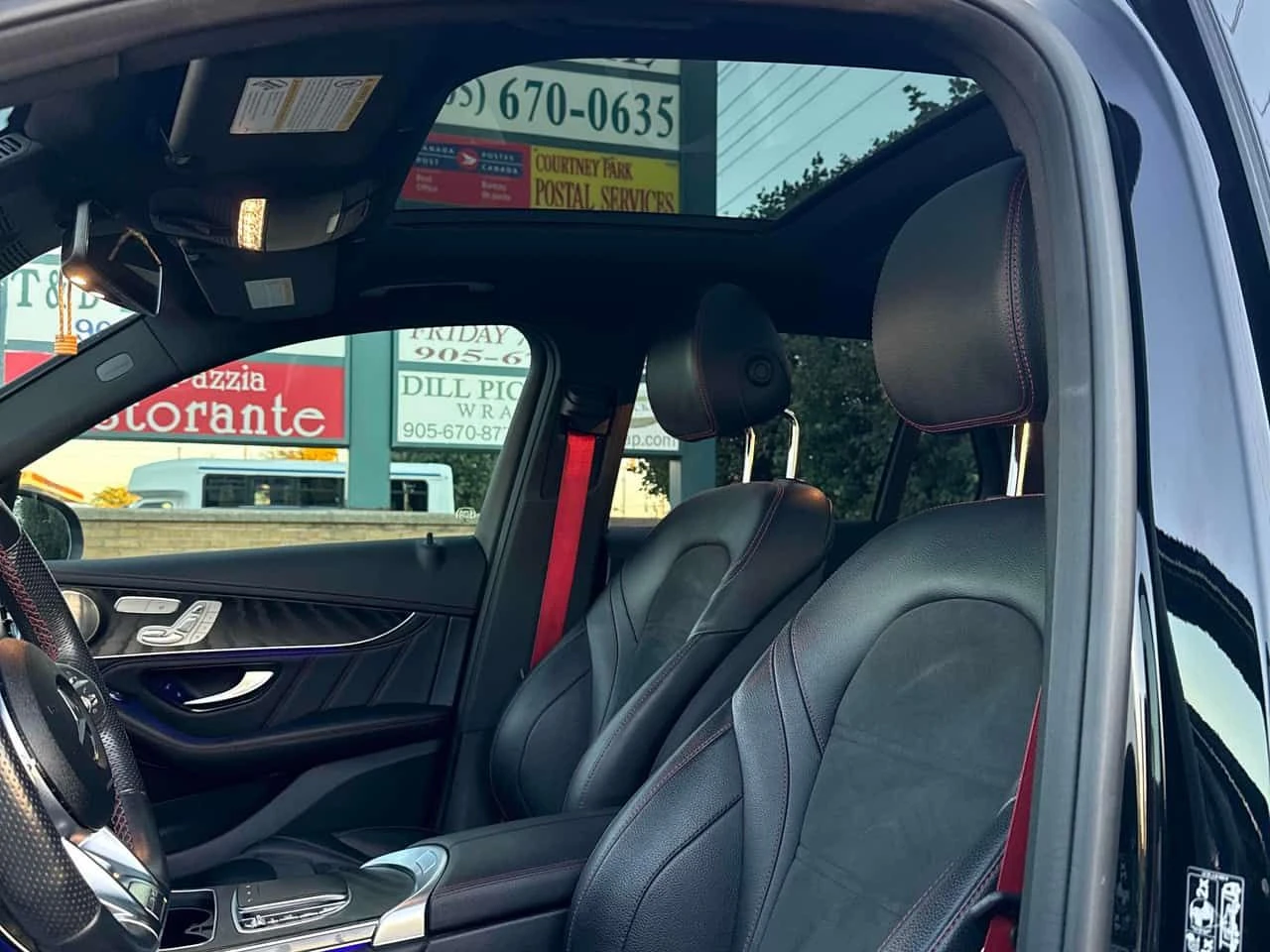 Mercedes-Benz GLE 43 AMG * CARFAX * 360 * BURMESTER * PANO * ПАМЕТ, снимка 14 - Автомобили и джипове - 53940689