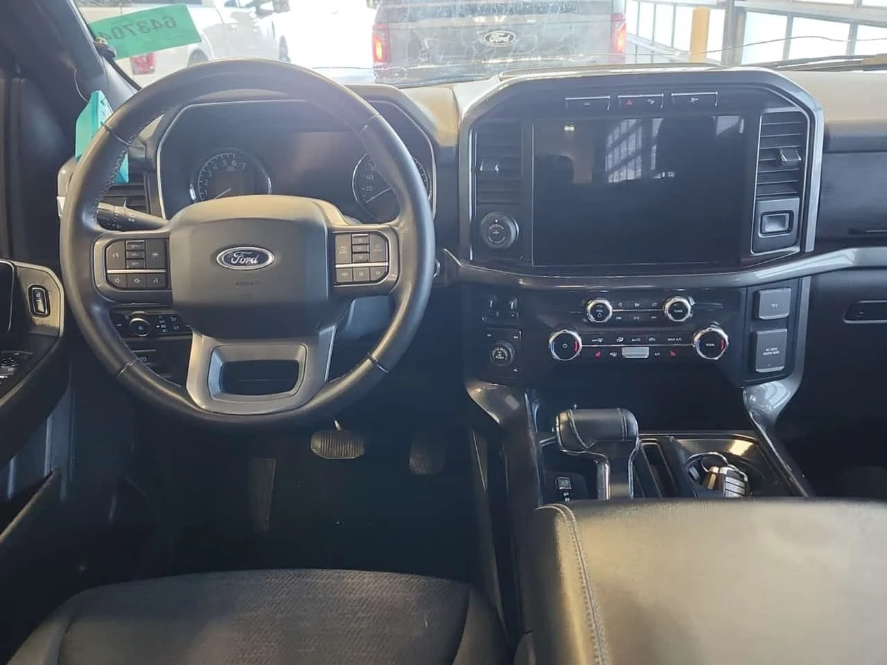 Ford F150 * XLT CREW CAB STD BED * CARFAX * ЦЕНА ДО БГ, снимка 12 - Автомобили и джипове - 53954529