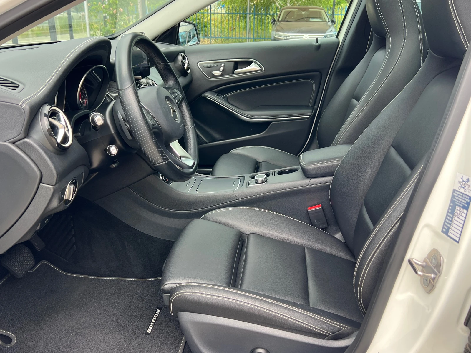 Mercedes-Benz GLA 200d, 4-MATIC, AMG LINE NIGHT EDITION, PANORAMA, C, снимка 8 - Автомобили и джипове - 54791431