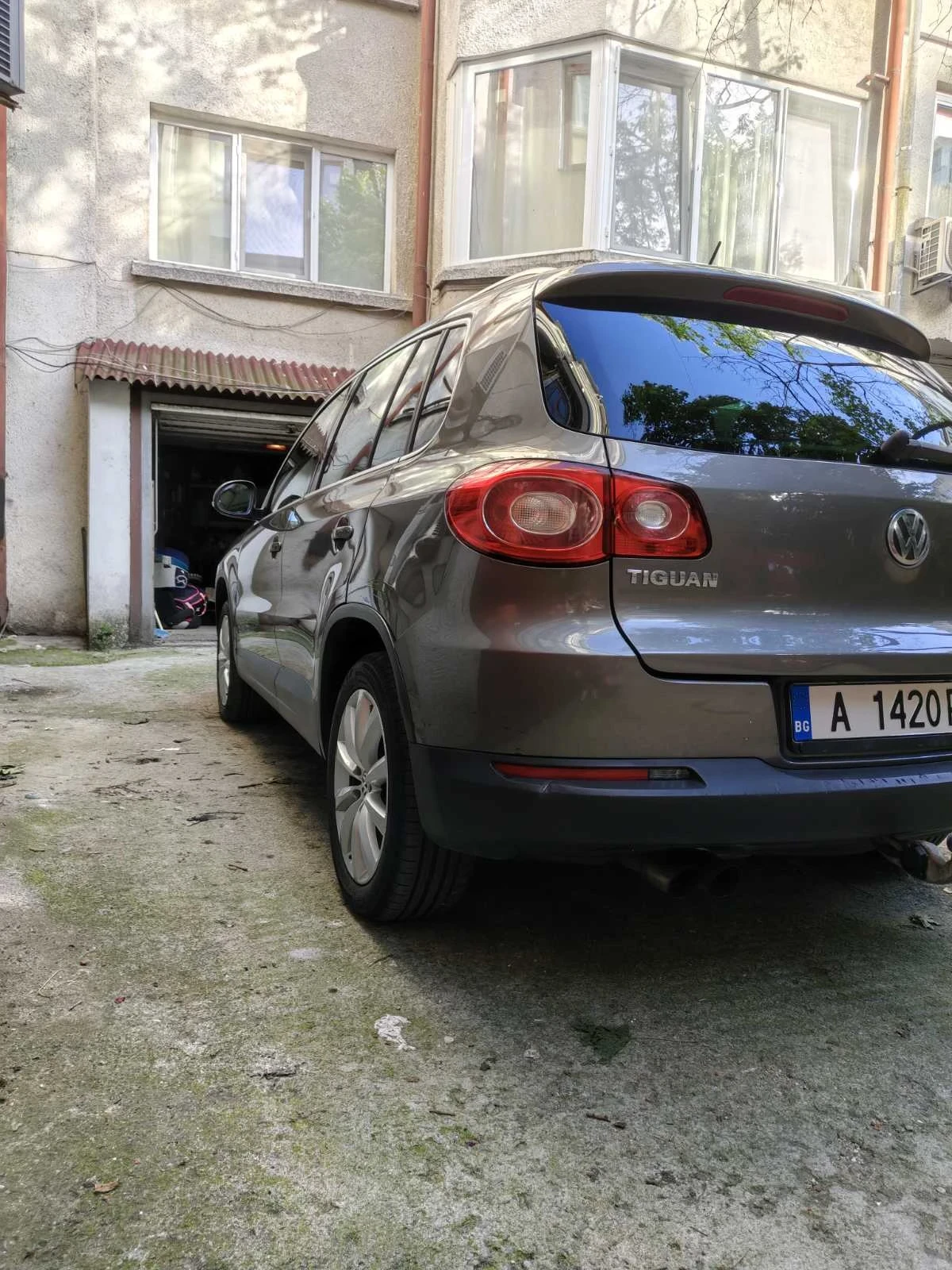 VW Tiguan, снимка 11 - Автомобили и джипове - 54892409