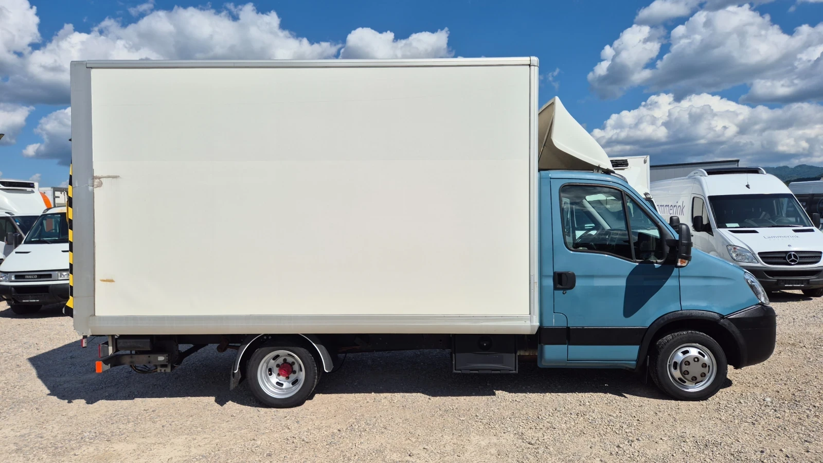 Iveco Daily 35c15* 3.0HPI* БОРД* КЛИМАТИК* ШВЕЙЦАРИЯ* , снимка 4 - Бусове и автобуси - 54972074