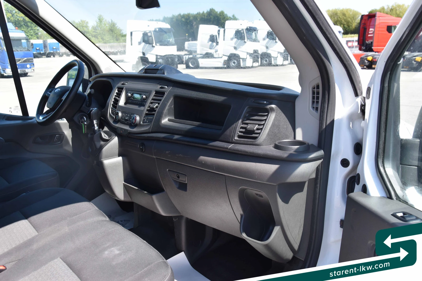 Ford Transit Custom VAN26017, снимка 10 - Бусове и автобуси - 55477924