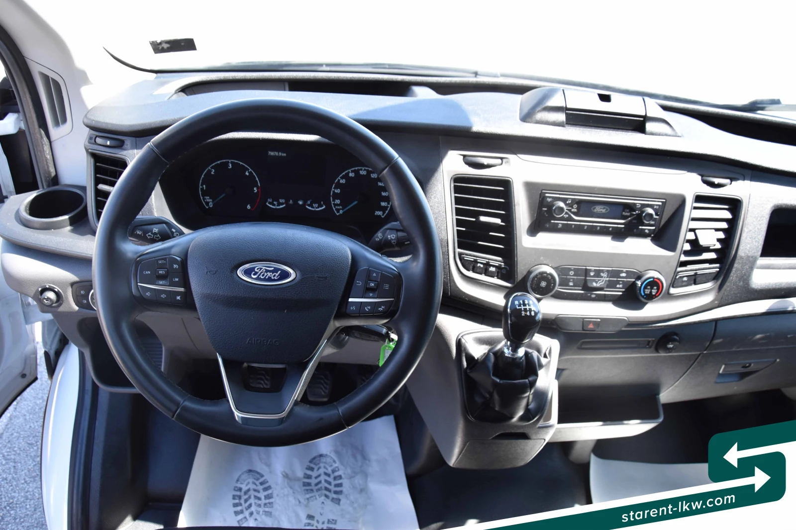 Ford Transit Custom VAN26017, снимка 13 - Бусове и автобуси - 55477924