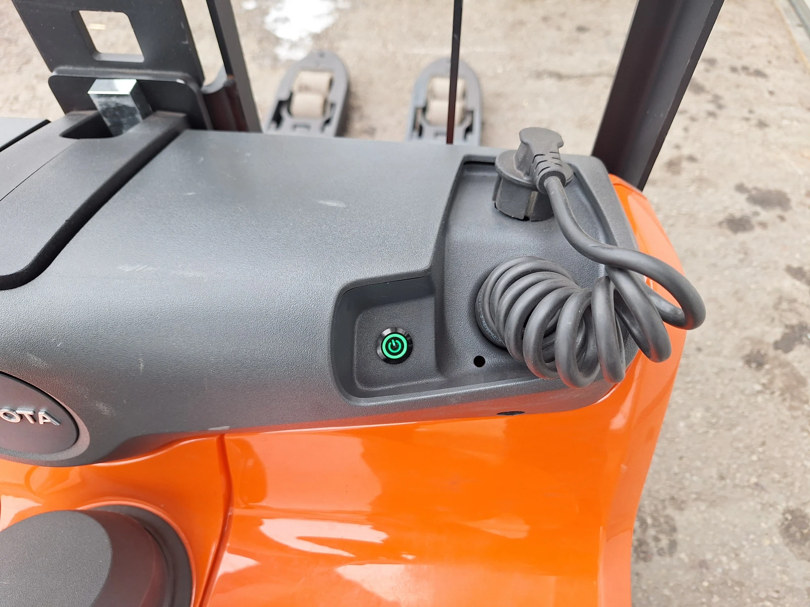 ���������� Toyota LWI160 Li-ION-185 �.�.  | Mobile.bg � ����������� 6